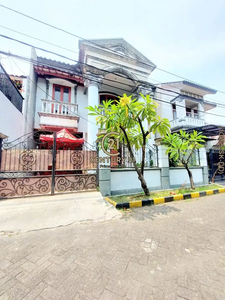 Rumah 2 Lantai Akses Strategis Di Sektor 5 Bintaro Jaya