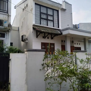 Rumah 2 lantai di pamulang