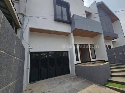 Rumah Cantik Dan Baru Komplek bukit cinere Indah Segera Survey