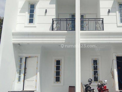 Rumah di Jalan Penganten Ali 2 Lantai SHM Dekat Tol Dan Lrt