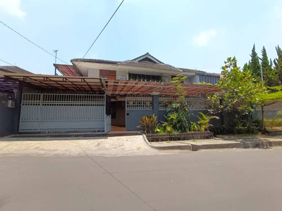 Rumah di komplek Tubagus Ismail dekat cigadung sayap dago Bandung