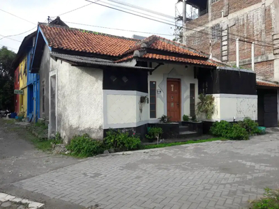 Rumah Keluarga di Perum UII