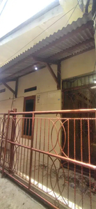 Rumah kontrakan 4 pintu di Bintara Bekasi Barat