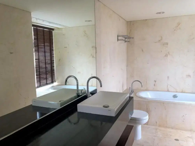 VERDE •Flat for Rent •USD2,200 •3BR+1 •197m²