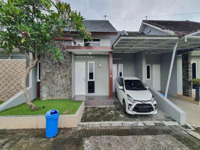 DIJUAL Rumah siap pakai LB 108m2 GRIYA PELANGI Kadilangu SOLO BARU