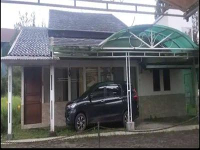 JUAL CEPAT MURAH VILLA ISTANA BUNGA LEMBANG KOLONEL MASTURI