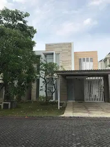 0451 - Disewakan Rumah The Mansion Pakuwon Indah 2 Lantai LB 480 m2