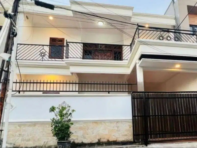 Di jual Rumah Simpang Darmo Permai Selatan