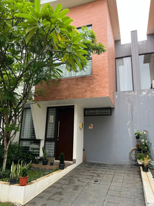 Dijual Rumah 2 Lantai Komplek Kebayoran Harmoni Bintaro Jaya Sektor 7