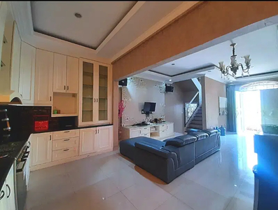 Dijual Rumah Furnished dan Renovasi ( 8x15 ) Layar Permai - Pik