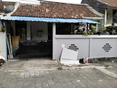 Dijual Rumah / Hitung Tanah Luas 70M2 di Gn Athena SEMINYAK