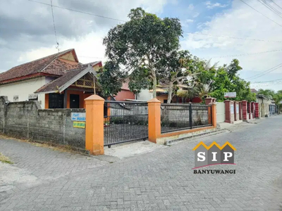 Dijual Rumah hook di pusat Kecamatan Purwoharjo , Banyuwangi