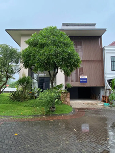 Dijual Rumah Split Level 5 Lantai Fullerton Citraland Surabaya