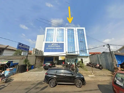 Disewakan Ruko 4,5 Lantai di Jl.Raya Jatiwaringin , PondokGede Bekasi