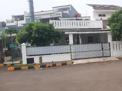 Rumah di cluster yunani banjar wijaya tangerang