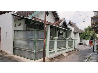 Rumah Disewa, Banjarsari, Surakarta, Jawa Tengah