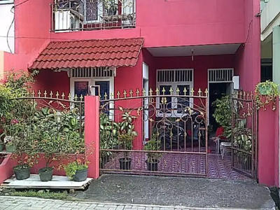 Rumah Dua Lantai di Komplek Jatiwaringin Pondok Gede Bekasi