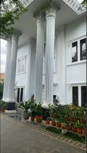 Rumah mewah 2 lantai siap huni di Hulubalang Lt : 600/m2 Harga : 4,5 M