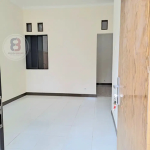 HOT PRICE rumah cantik dalam Cluster renov di Graha Raya Bintaro