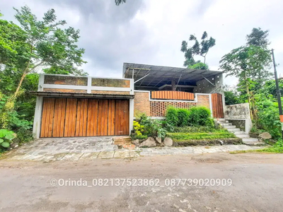 Rumah Semi Klasik Dekat UII Jakal, Jl Besi Jangkang