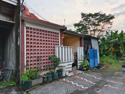 RUMAH SIAP HUNI JUGRUG MANUKAN SURABAYA BARAT