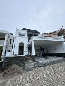 [RUMAHJAKARTASELATAN] Rumah Kolam Renang Pribadi di Jakarta Selatan