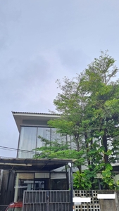 Disewa Rumah Siap Huni dan Bagus dengan design modern di Bintaro