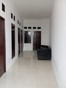 Di sewakan Kontrakan dan indekos d belakang apartemen Bassura.