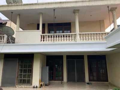 Dijual Cepat Rumah 2 Lantai di Kebayoran Lama Jakarta Selatan
