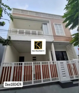 Dijual rumah bagus ada kolam renang di jagakarsa jaksel