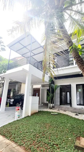 Dijual Rumah Bagus, sudah Renovasi di cluster Emerald Bintaro Jaya