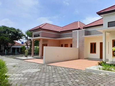 Dijual Rumah Mewah di jl Kaliuarmg km 12