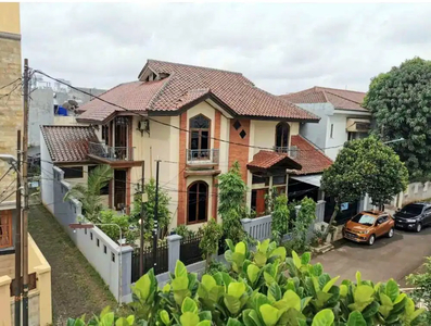 Dijual Rumah Rumah Area Cipete Luas dan Lokasi Strategis