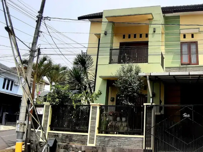 Dijual rumah semi furnish 1.7 m nego tipis