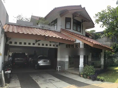 Dijual Rumah Tinggal Jl. Patal Senayan