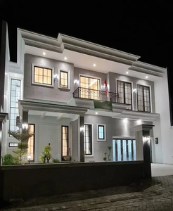 Jual Rumah Cantik Siap Huni Furnish Citraland Surabaya Barat