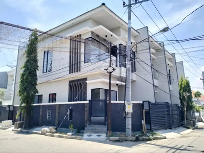 Mulyosari ‼️Jual Rumah Hook Baru Dekat Pakuwon City