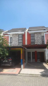 Rumah 2 Lantai SHM di Cluster Metland Menteng , Jakarta Timur