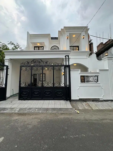 rumah baru klasik modern di Joglo Jakarta Barat