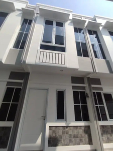 rumah baru modern dua lantai di jl. industri II Jakarta pusat