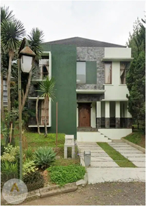 Rumah cocok untuk usaha villa resort Dago pakar Bandung