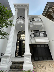 Rumah Mewah European Classic Di Jagakarsa Jakarta Selatan