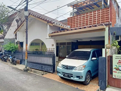 Rumah terawat bagus murah bebas banjir aman tenang