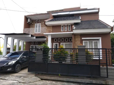 Rumah type besar lokasi sudut, jl. melati, dekat RS. Eka Hospital