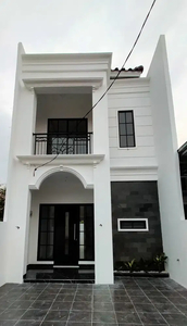 SUPER KECE MODERN CLASSIC HOUSE RANGKAPAN JAYA, PANCORAN MAS DEPOK