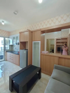 Vista - Dijual 2 BR furnihsed Yale