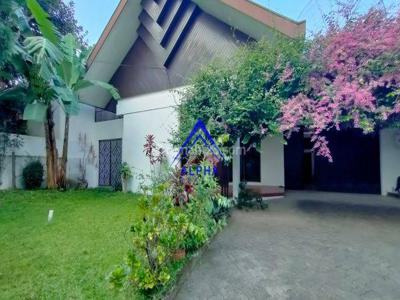 Disewakan Rumah Nyaman Full Furnished di Gegerkalong, Bandung