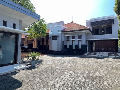 Dijual Dijual Rumah Luas Cantik Full Furnish di Kutisari Utara Su