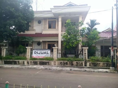 Rumah 2 Lantai, Lokasi Strategis Komp. Kamtip