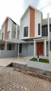 Rumah 2 Lantai Terlaris Fasilitas Lengkap Jatisampurna Bekasi
